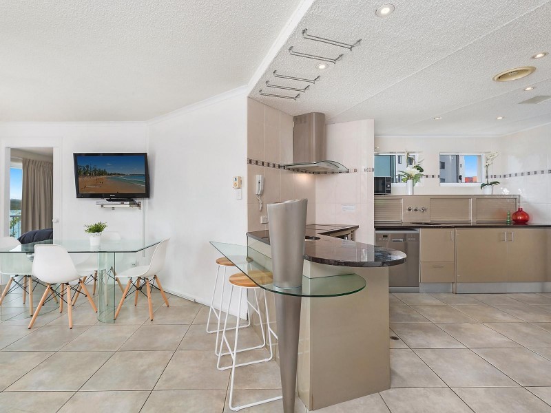 17/2-4 Picnic Point Esplanade, Maroochydore QLD 4558