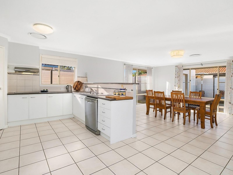 61 Albany Street, Sippy Downs QLD 4556