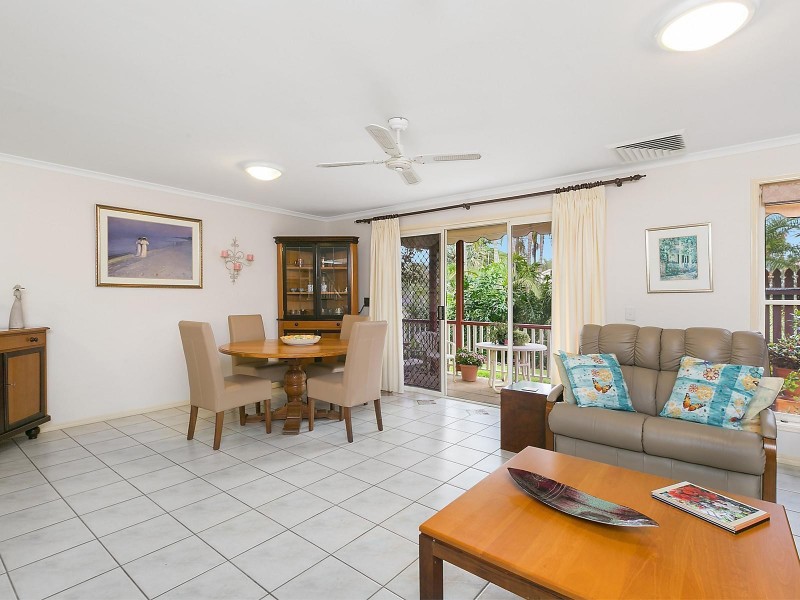 2/10 Price Lane, Buderim QLD 4556