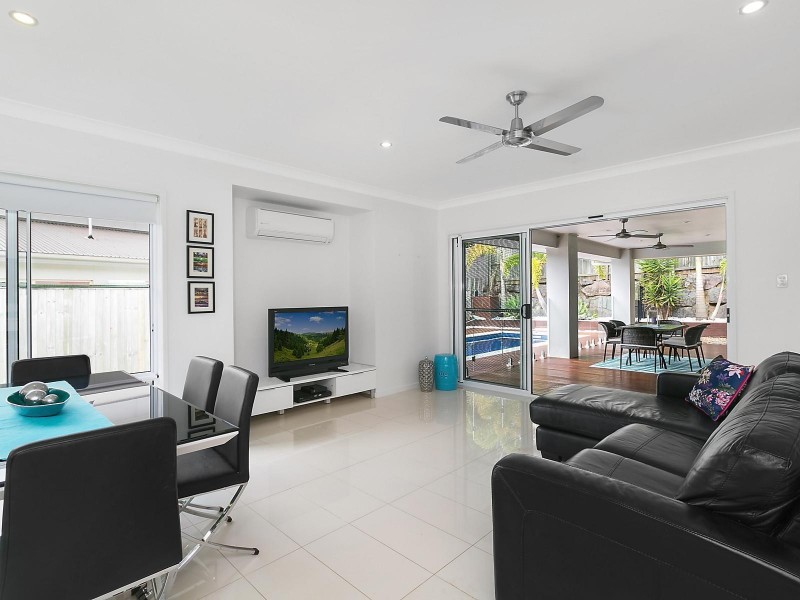 8 Spoonbill Drive, Forest Glen QLD 4556