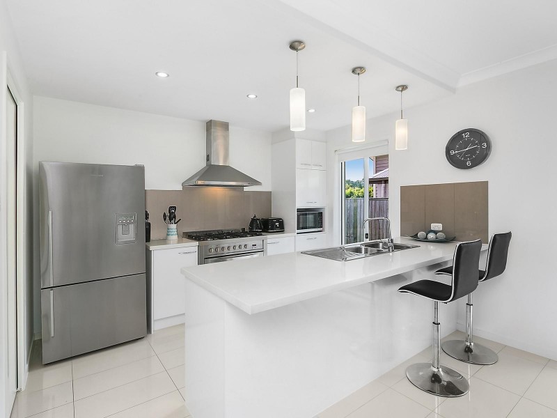 8 Spoonbill Drive, Forest Glen QLD 4556