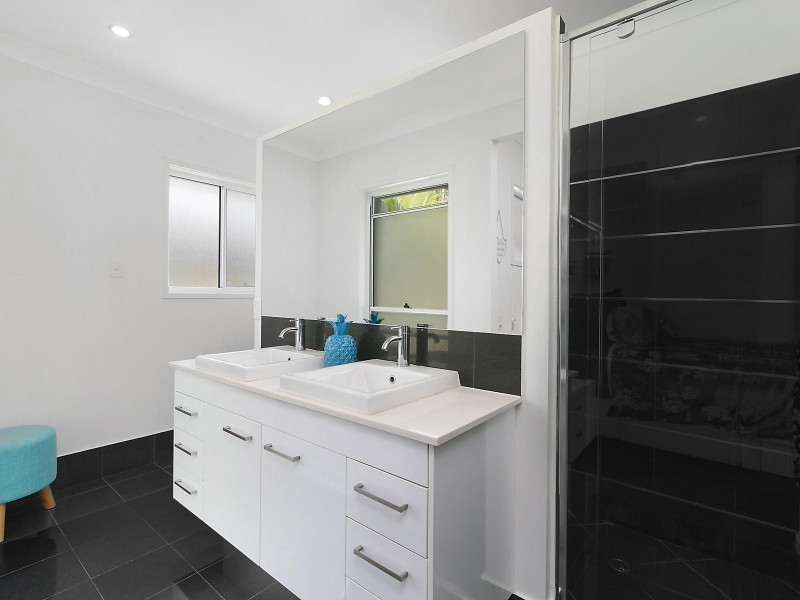 8 Spoonbill Drive, Forest Glen QLD 4556