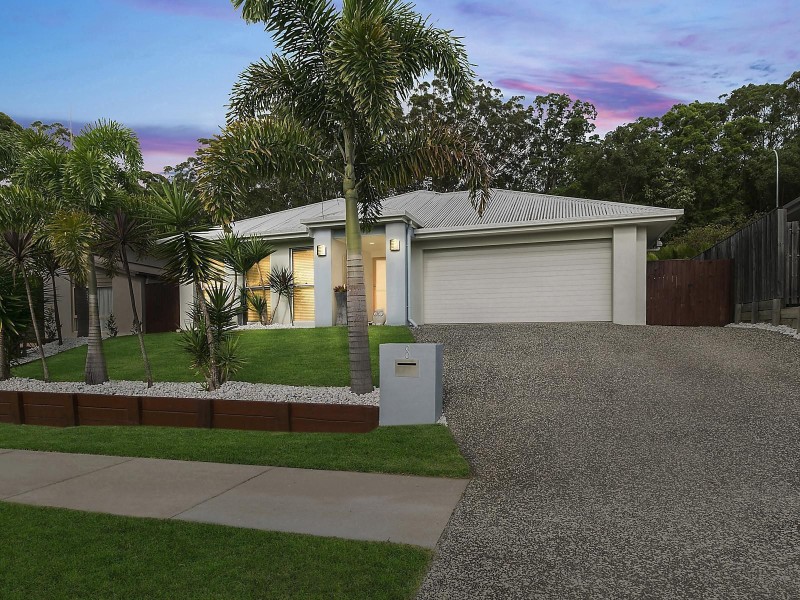 8 Spoonbill Drive, Forest Glen QLD 4556