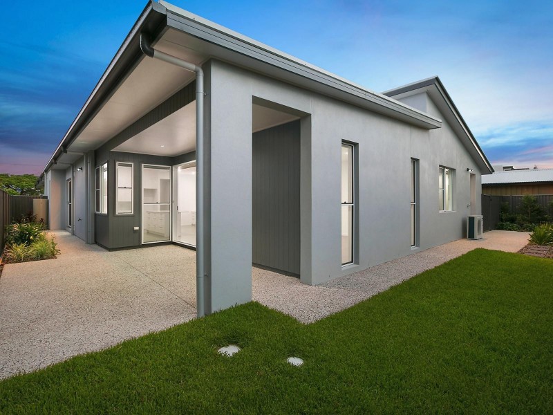 2/10 Lavarack Crescent, Buderim QLD 4556