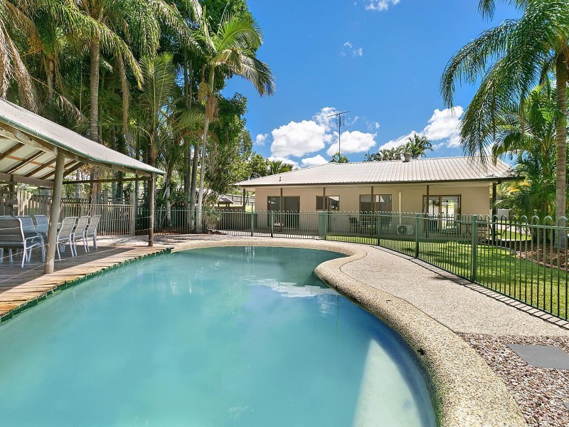 5 Ballantyne Court, Glenview QLD 4553