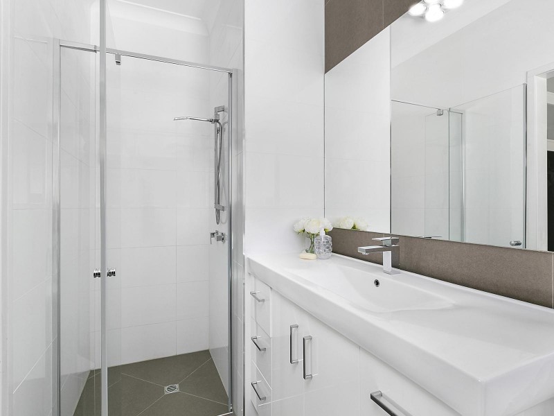 5 Ballantyne Court, Glenview QLD 4553