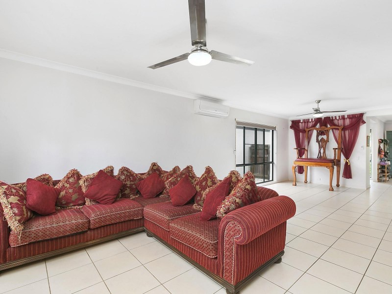 37 Windermere Way, Sippy Downs QLD 4556