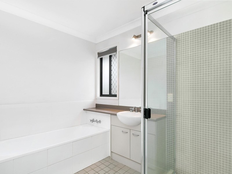 37 Windermere Way, Sippy Downs QLD 4556