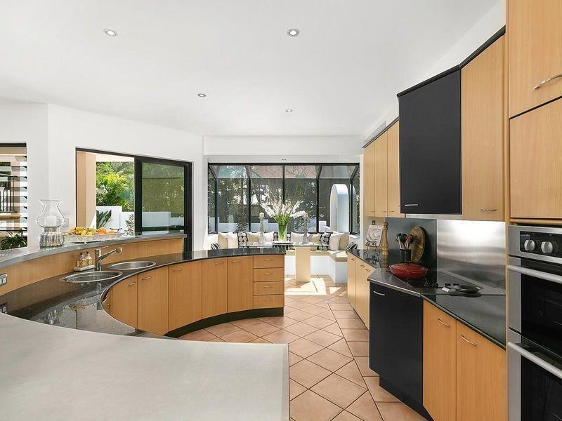 26 Mannikin Road, Tanawha QLD 4556