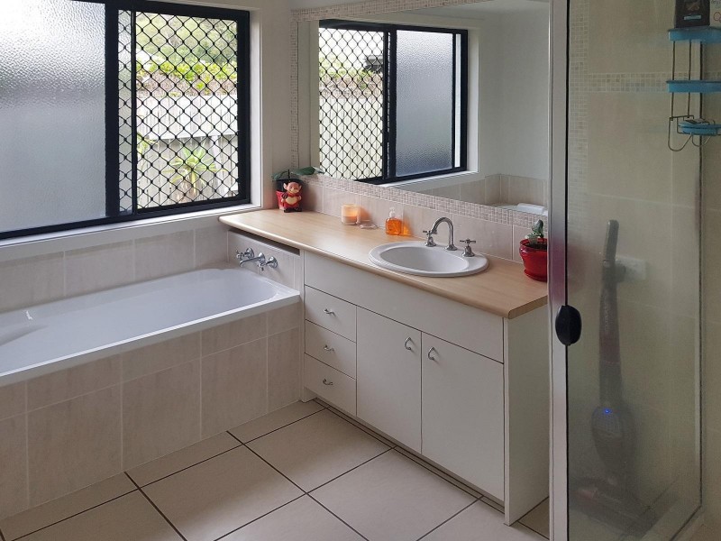 19 Stillwater Drive, Twin Waters QLD 4564