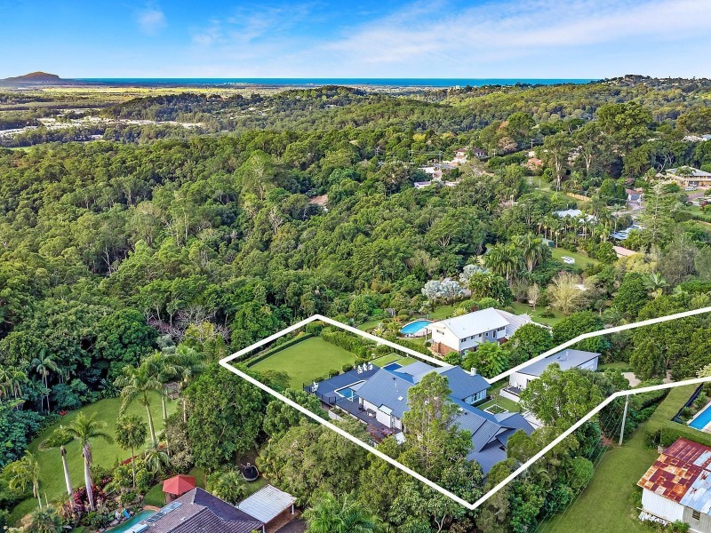 9 Mons School Road, Mons QLD 4556