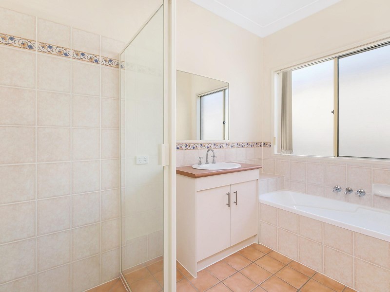 48 Windermere Way, Sippy Downs QLD 4556