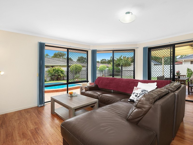 27 Edgewater Place, Sippy Downs QLD 4556