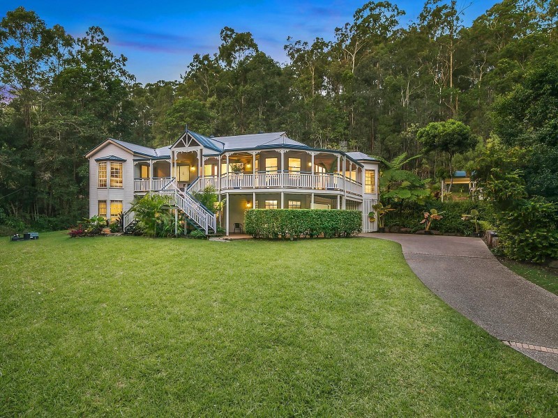 35 Shady Grove, Tanawha QLD 4556