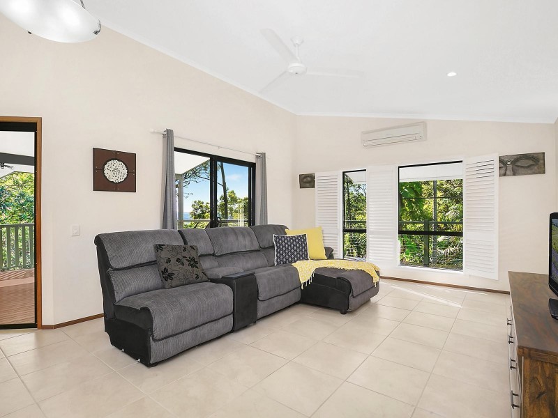 85-87 Mons School Road, Mons QLD 4556