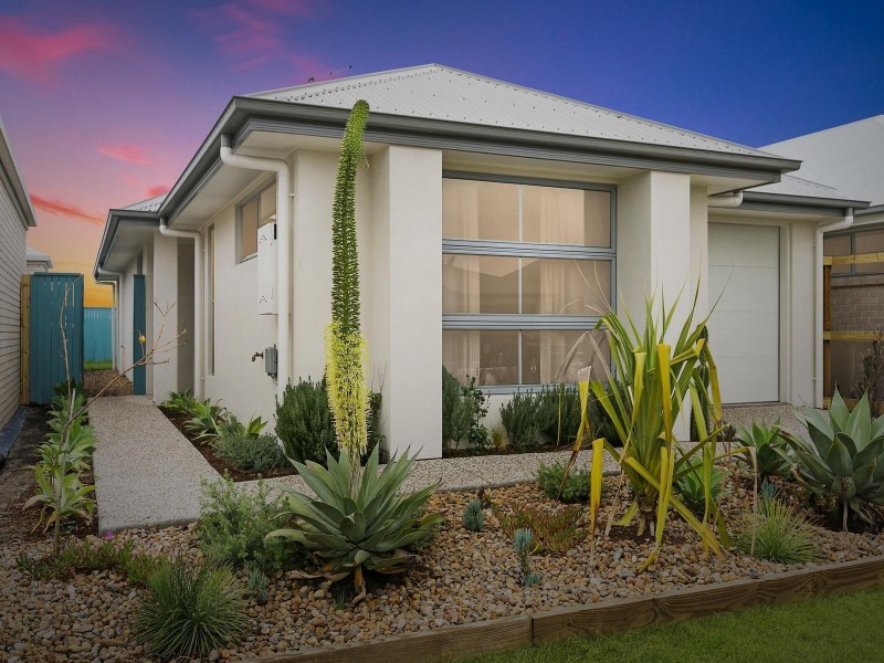 7 Wallum Place, Palmview QLD 4553