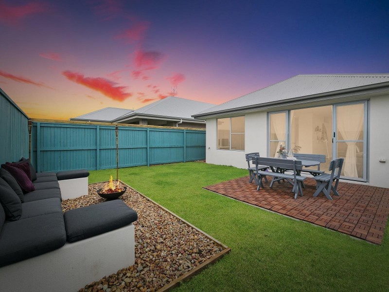 7 Wallum Place, Palmview QLD 4553