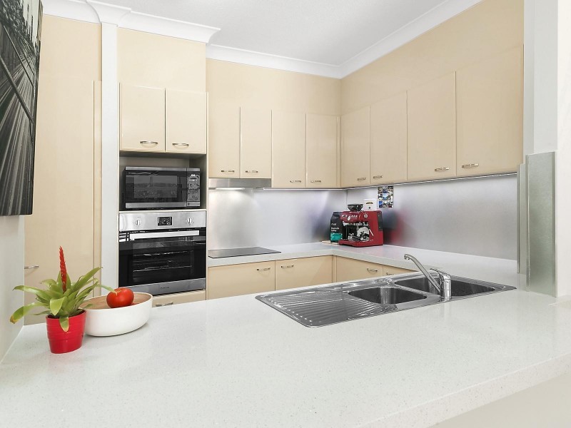 4/179 Ocean Drive, Twin Waters QLD 4564