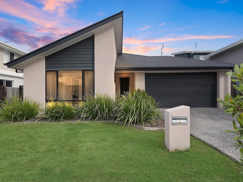 4 Promontory Street, Birtinya QLD 4575