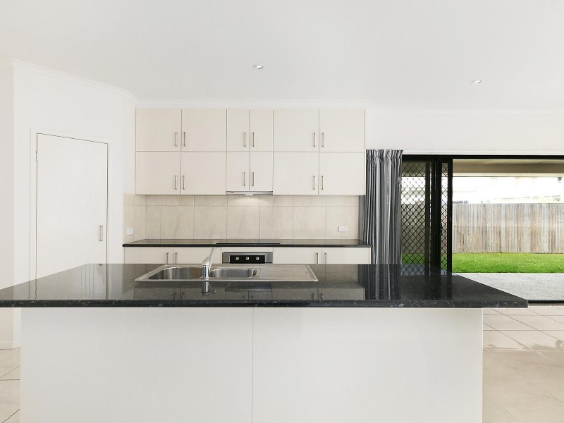 4 Promontory Street, Birtinya QLD 4575