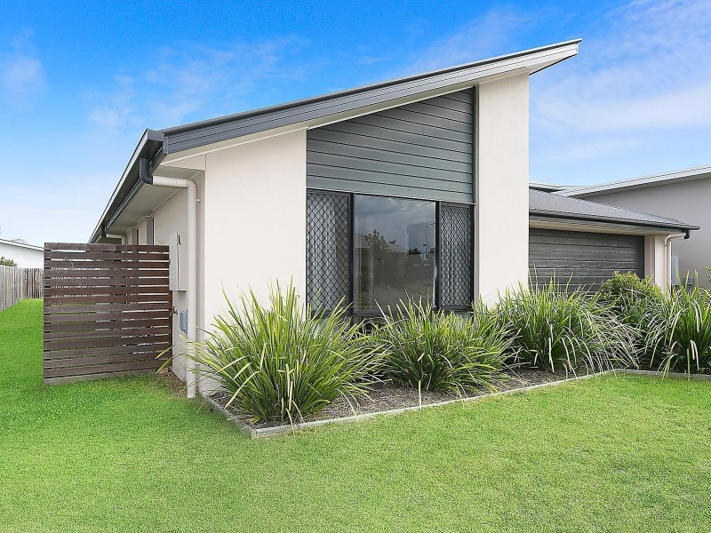 4 Promontory Street, Birtinya QLD 4575