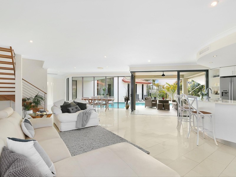 42 Baywater Drive, Twin Waters QLD 4564