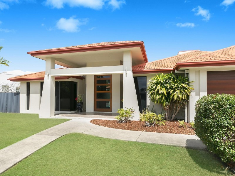 42 Baywater Drive, Twin Waters QLD 4564