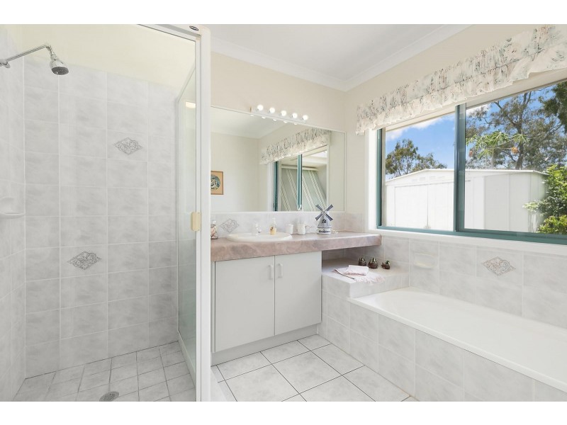 12 Northlake Crescent, Sippy Downs QLD 4556