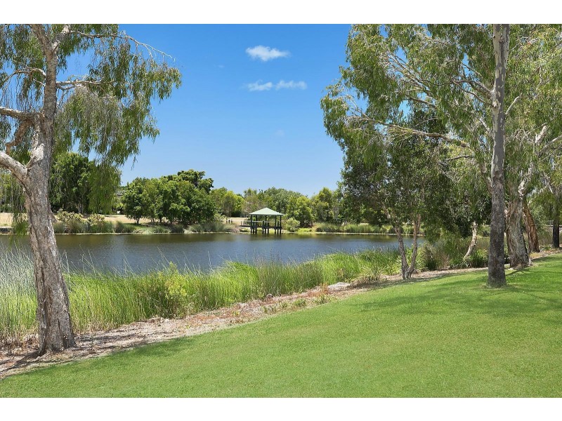 12 Northlake Crescent, Sippy Downs QLD 4556