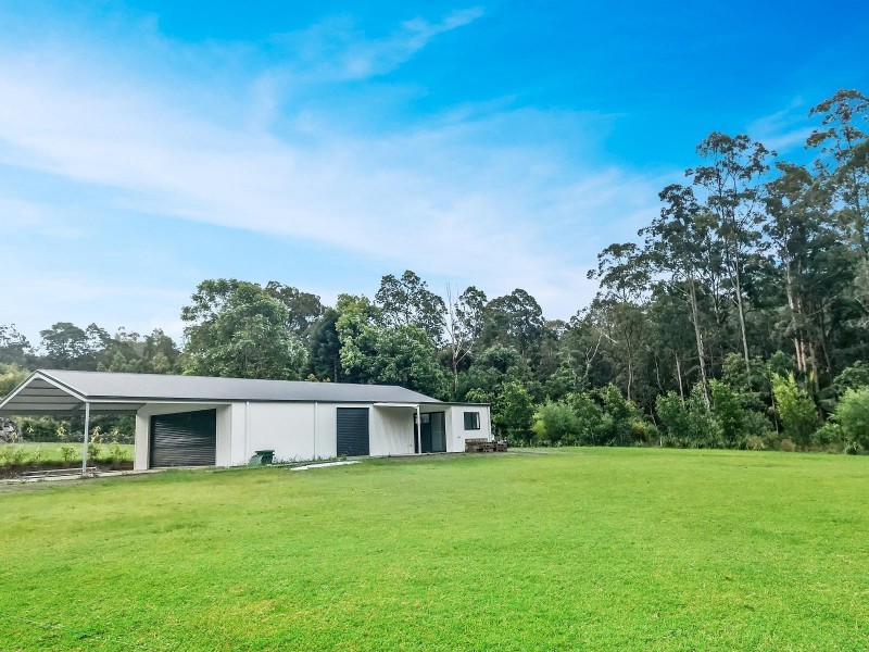 16 Songbird Place, Mooloolah Valley QLD 4553