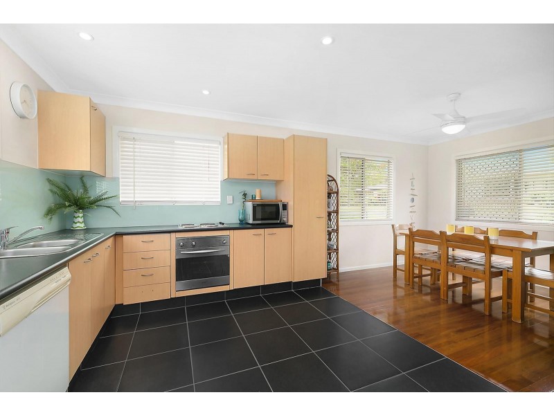 10 Alexandra Avenue, Nambour QLD 4560