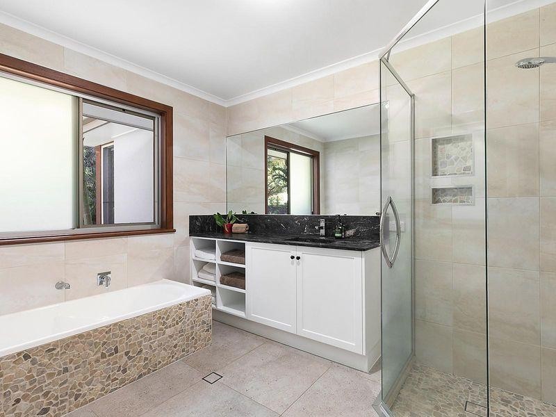 22 Mannikin Road, Tanawha QLD 4556