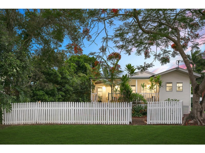 17 Sycamore Street, Mudjimba QLD 4564