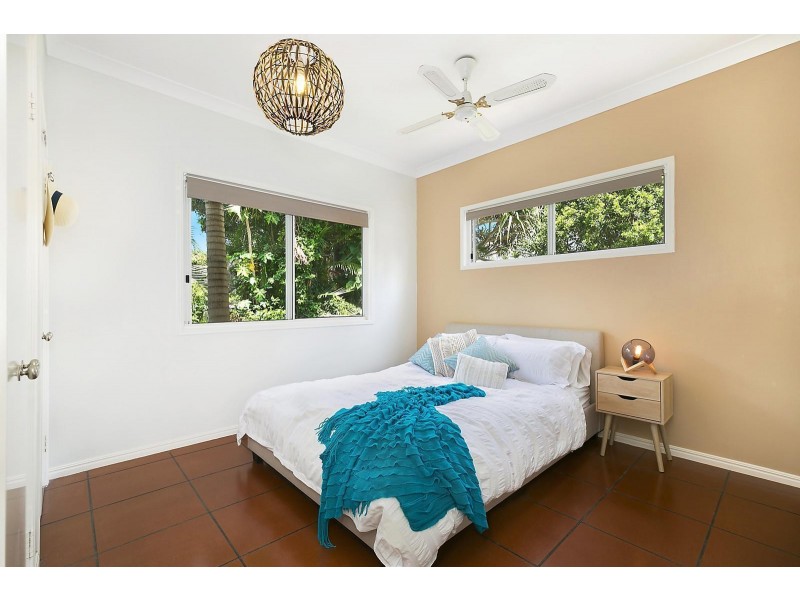 17 Sycamore Street, Mudjimba QLD 4564