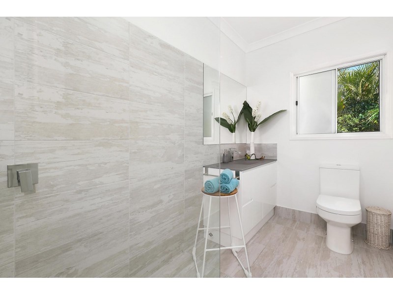 17 Sycamore Street, Mudjimba QLD 4564