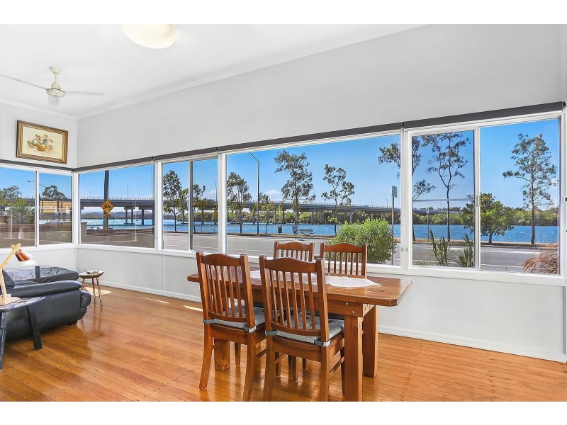 211 Bradman Avenue, Maroochydore QLD 4558