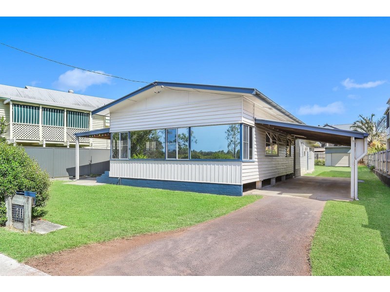 211 Bradman Avenue, Maroochydore QLD 4558