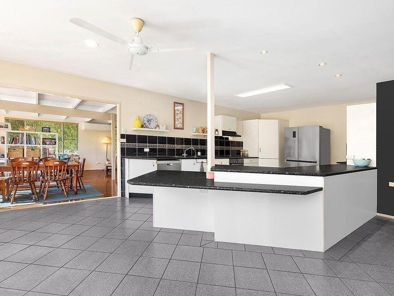 197 Blackall Range Road, West Woombye QLD 4559