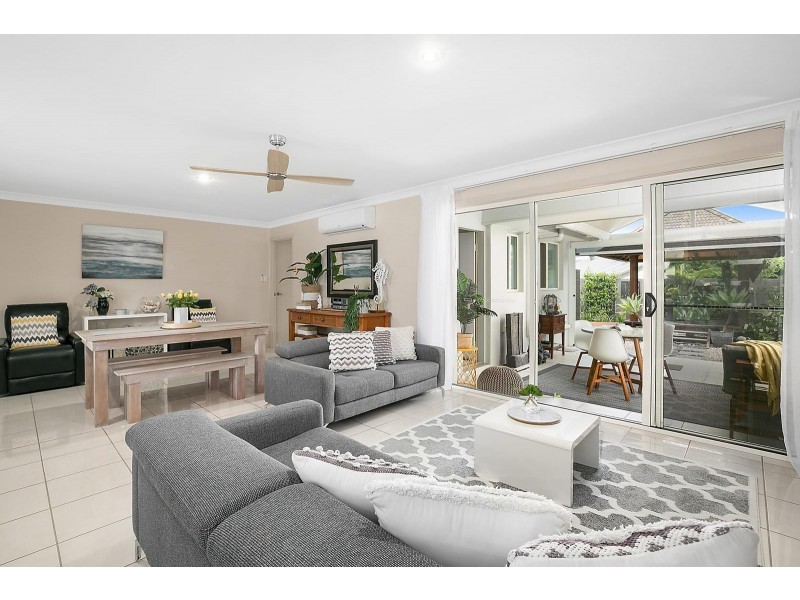 2/5 Mark Street, Buderim QLD 4556