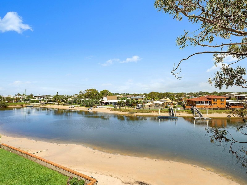 9/11-13 Woomba Place, Mooloolaba QLD 4557