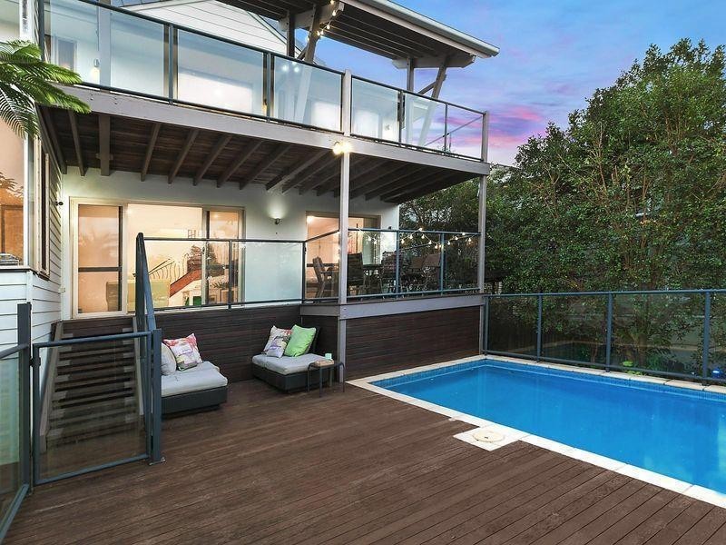 33 Tantula Road East, Alexandra Headland QLD 4572