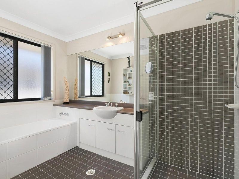 39 Windermere Way, Sippy Downs QLD 4556