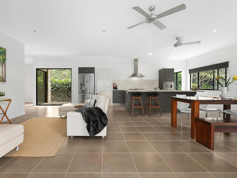 10 Secret Valley Court, Buderim QLD 4556