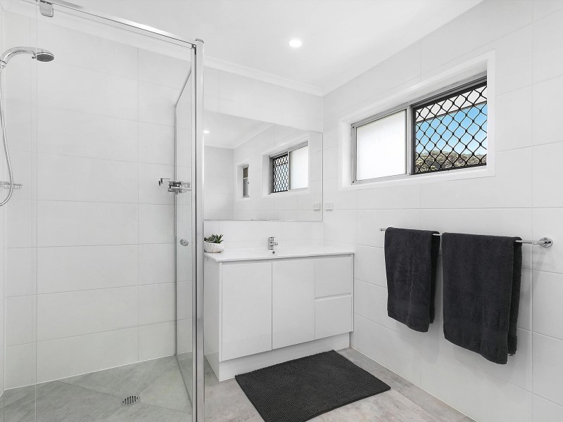 294 Glenview Road, Glenview QLD 4553