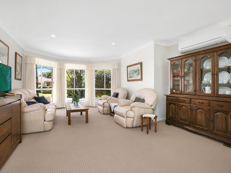 8 Royal Drive, Buderim QLD 4556