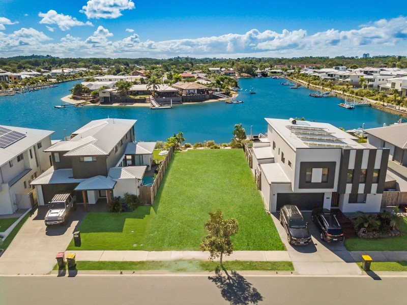 10 Riviera Place, Mountain Creek QLD 4557