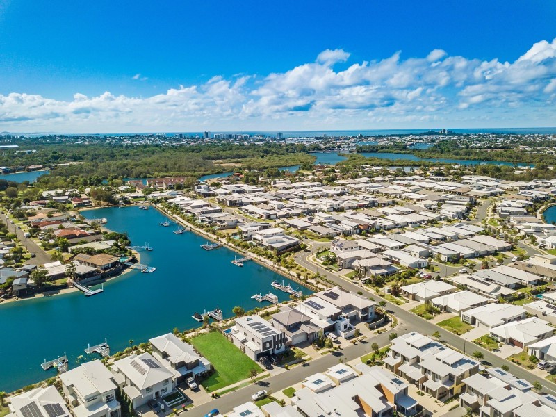 10 Riviera Place, Mountain Creek QLD 4557