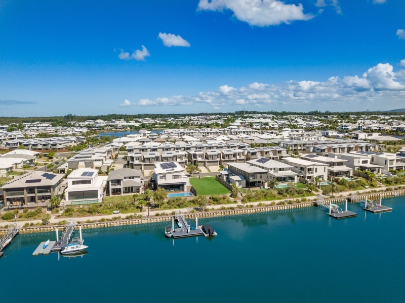 10 Riviera Place, Mountain Creek QLD 4557