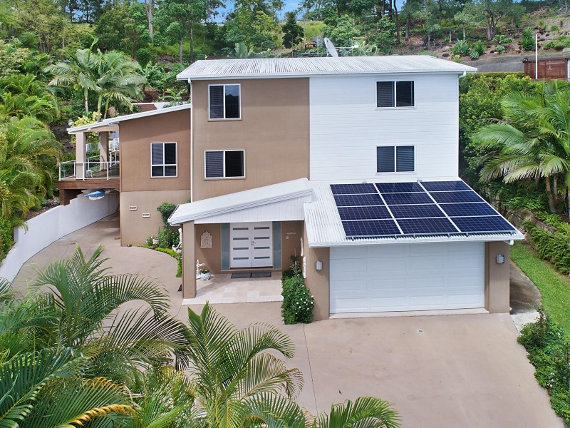 9 Hillside Court, Little Mountain QLD 4551