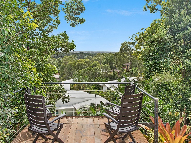 9 Hillside Court, Little Mountain QLD 4551